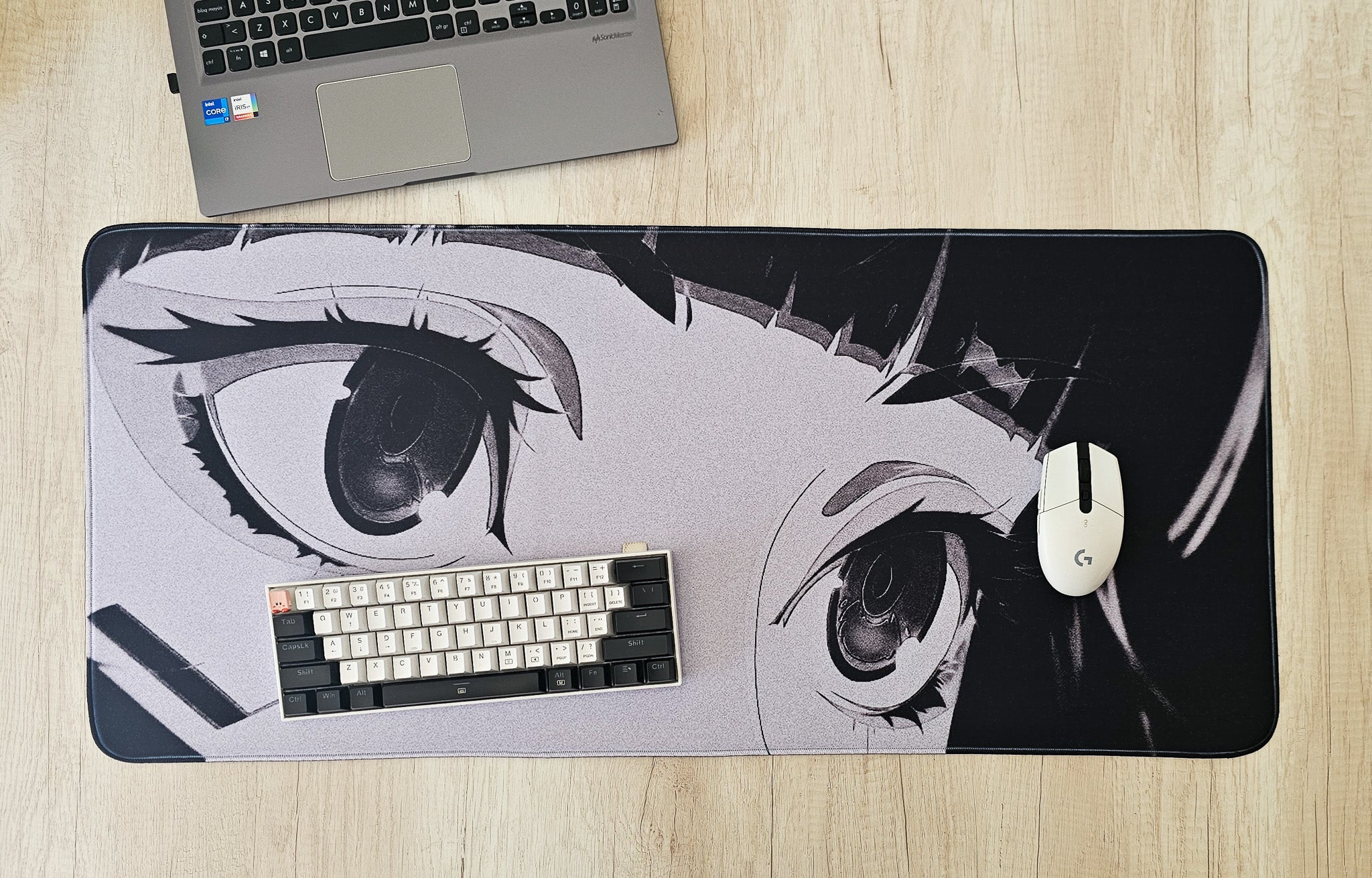 Mousepad girl eyes 90x40 Classic | Custom