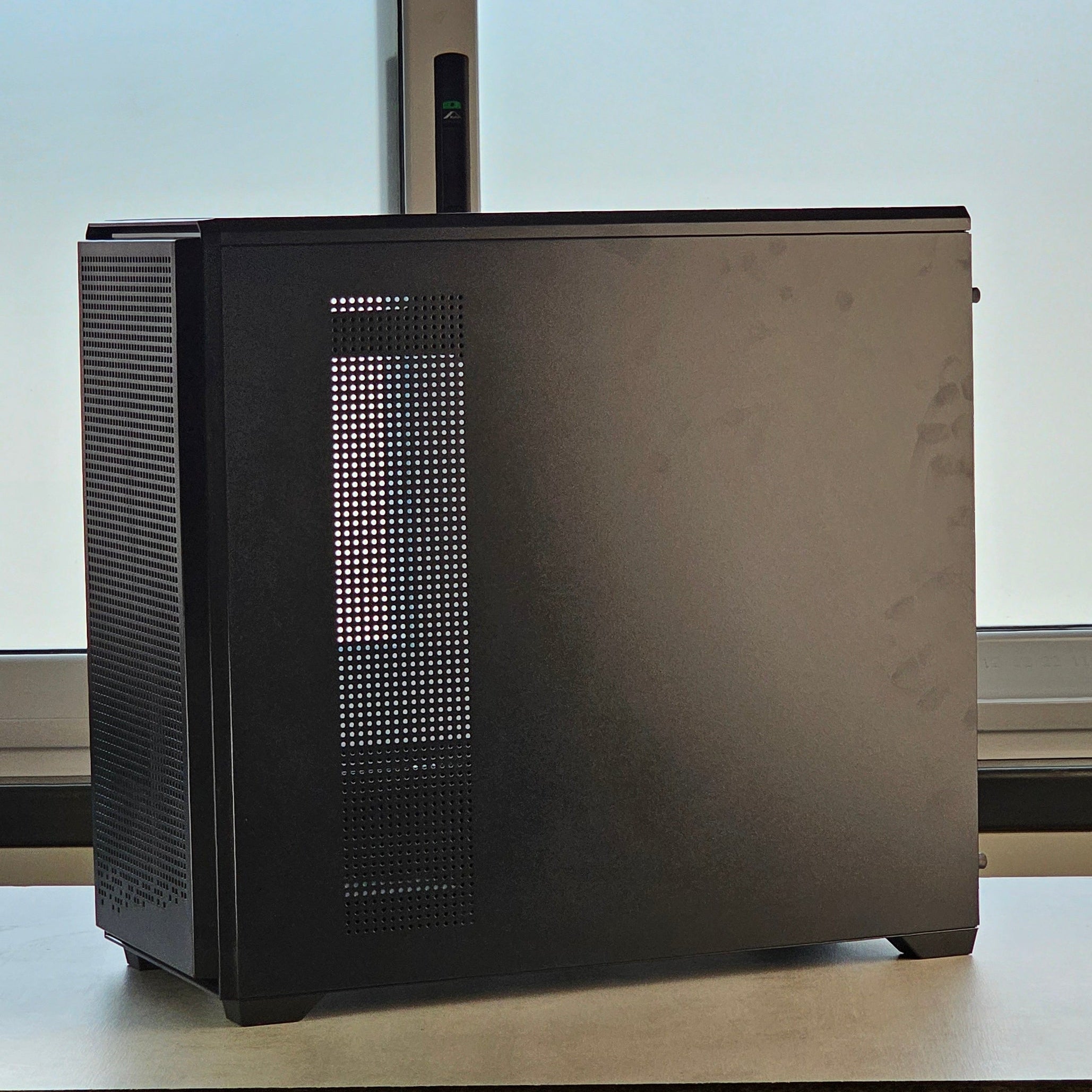 Gabinete Notblack | Cristal Templado (Mid-Tower ATX) | NOT DROP
